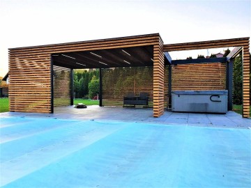 Altana nowoczesna z jacuzzi