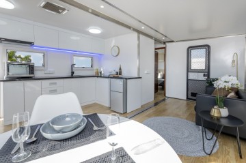 H50ab6dc678da4dd0b3798adff1dae9d9h